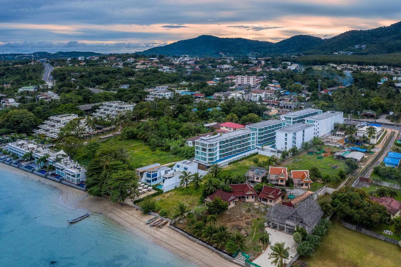 The Beachfront Hotel Phuket Rawai Exteriör bild